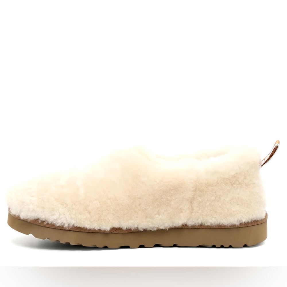 Ugg Classic Cozy Bootie NWOT/B